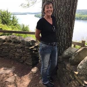 Meet your Posher, Bethany